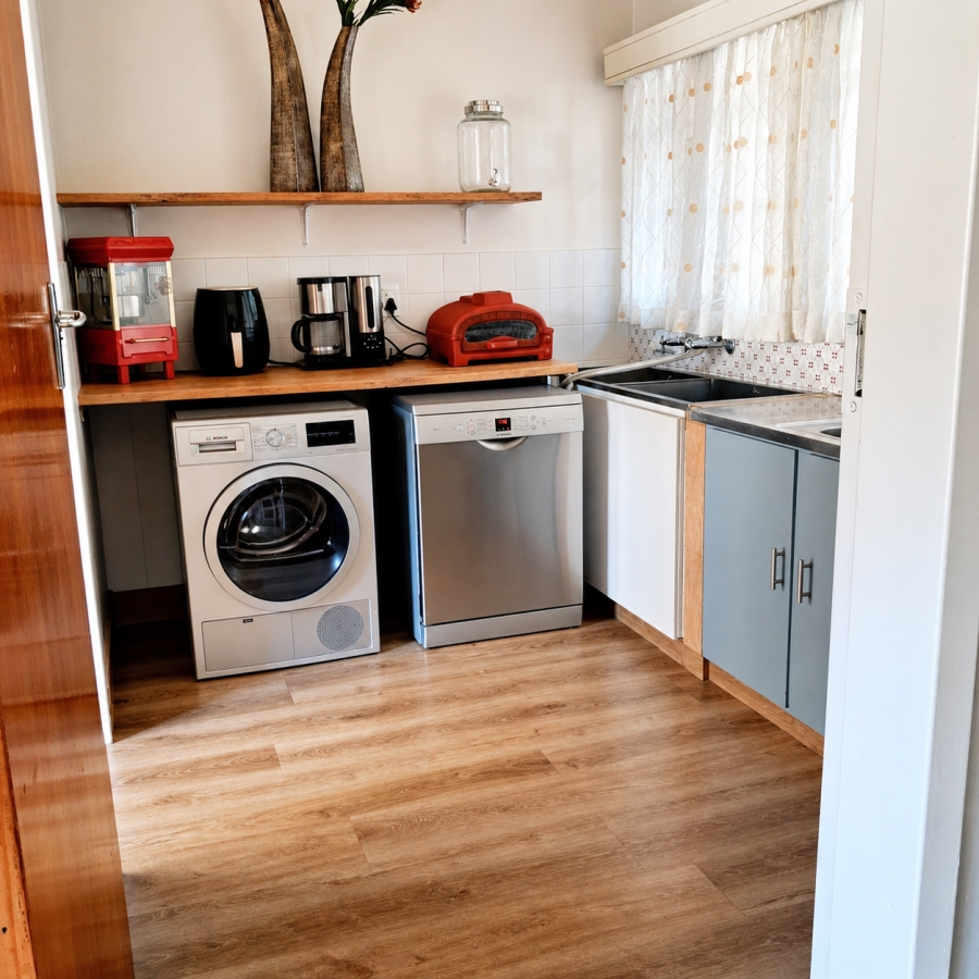4 Bedroom Property for Sale in Flamwood North West